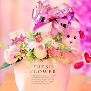 Bolso con oso y rosas para el Día de la Madre, entrega en El Salvador